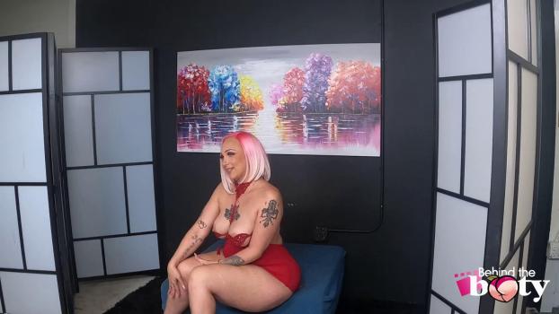 Pawged – Alexis Andrews ​- Behind The Booty